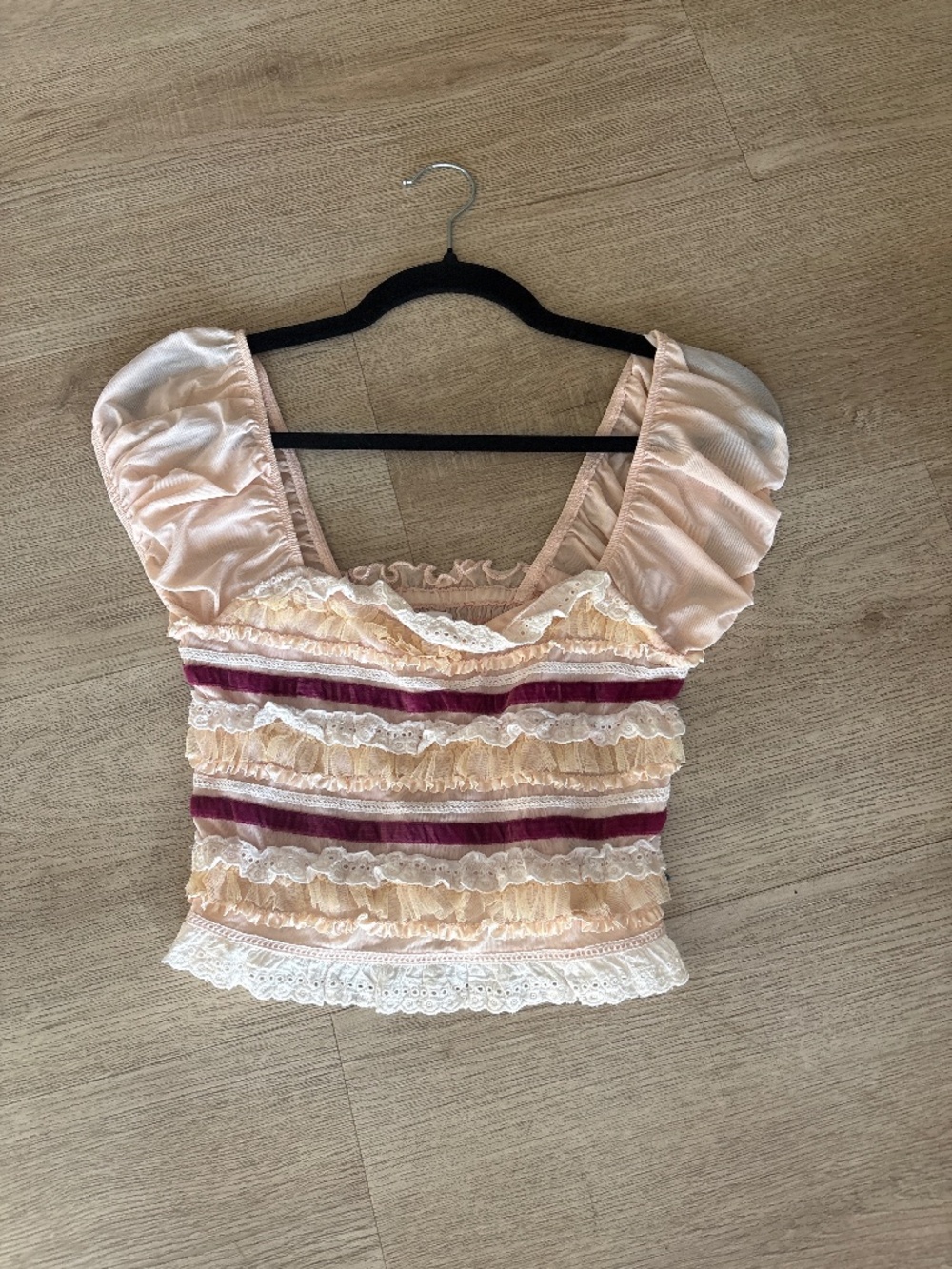 Urban Outiftters cropped tight lace tee